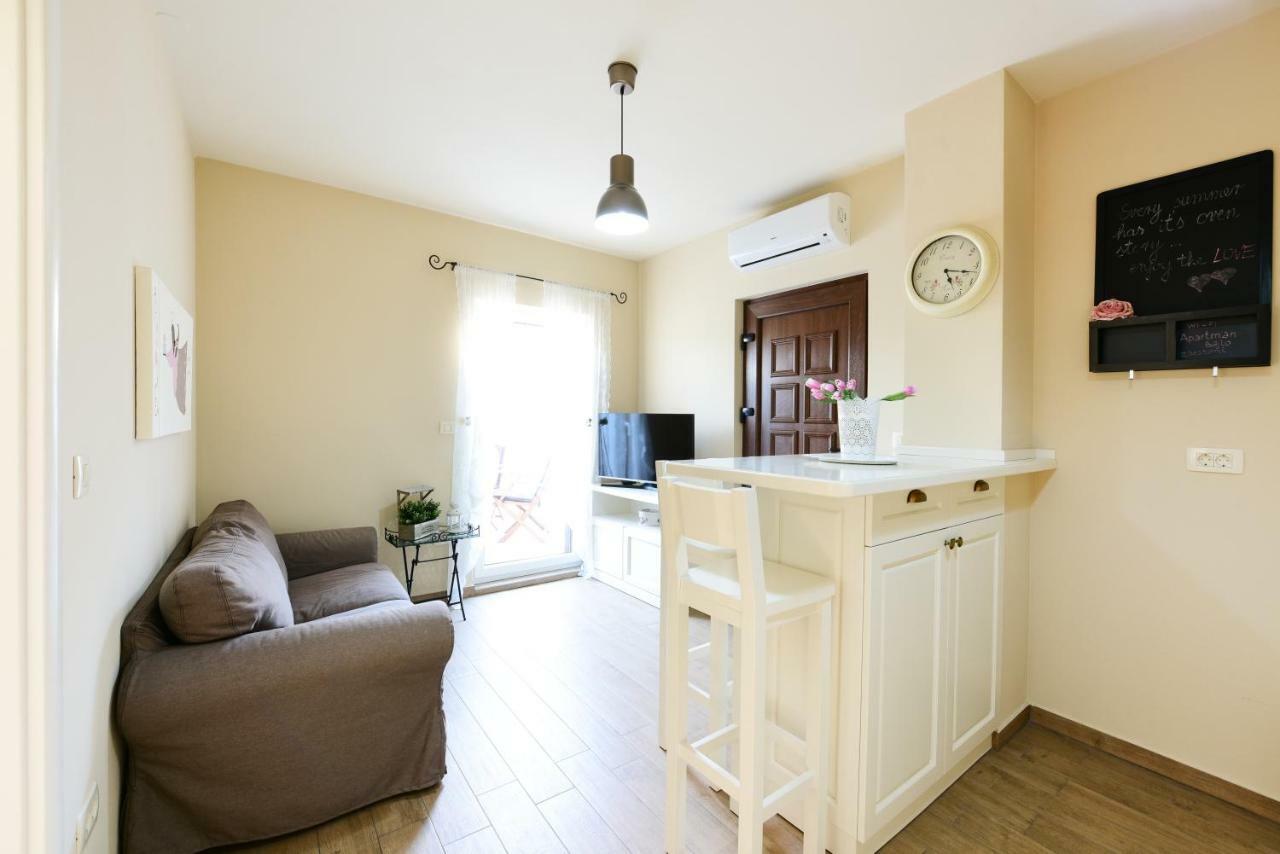 Apartments Zara & Toni Εξωτερικό φωτογραφία