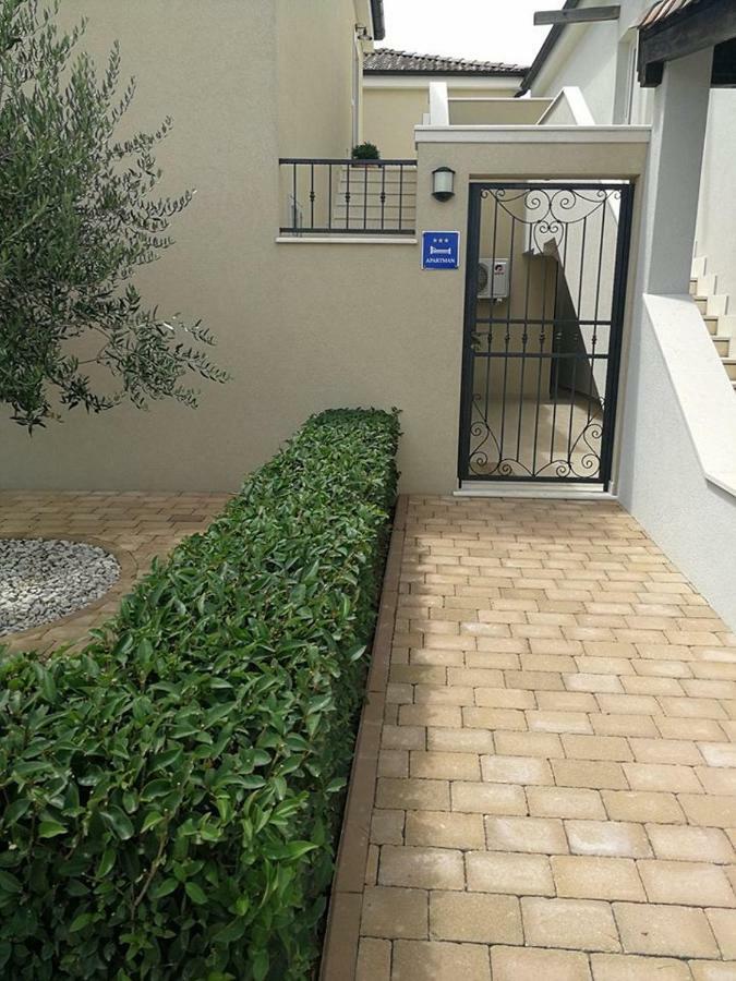 Apartments Zara & Toni Εξωτερικό φωτογραφία