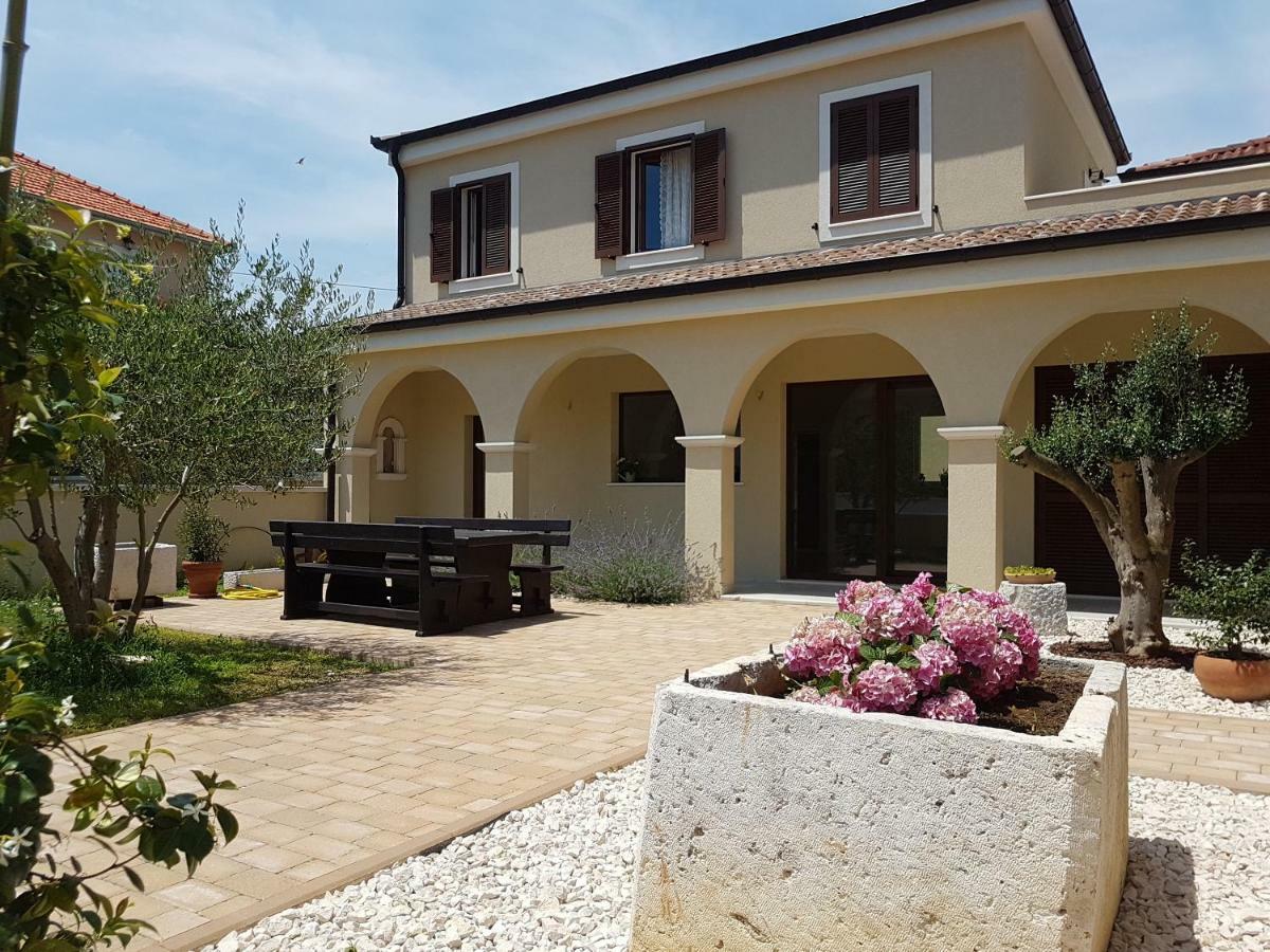 Apartments Zara & Toni Εξωτερικό φωτογραφία